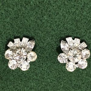 Weiss Clear Crystal 1" Clip-On Earrings Vintage Made in USA